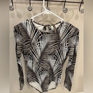 Tommy Bahama Rashguard size 6
